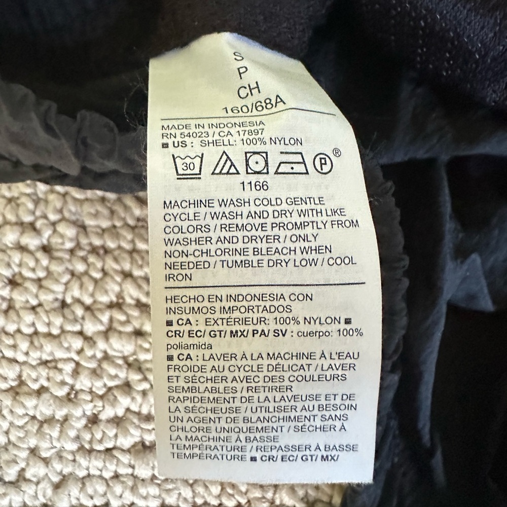 Old navy Pull-On Windbreaker Parachute Pants size S - Picture 3 of 5